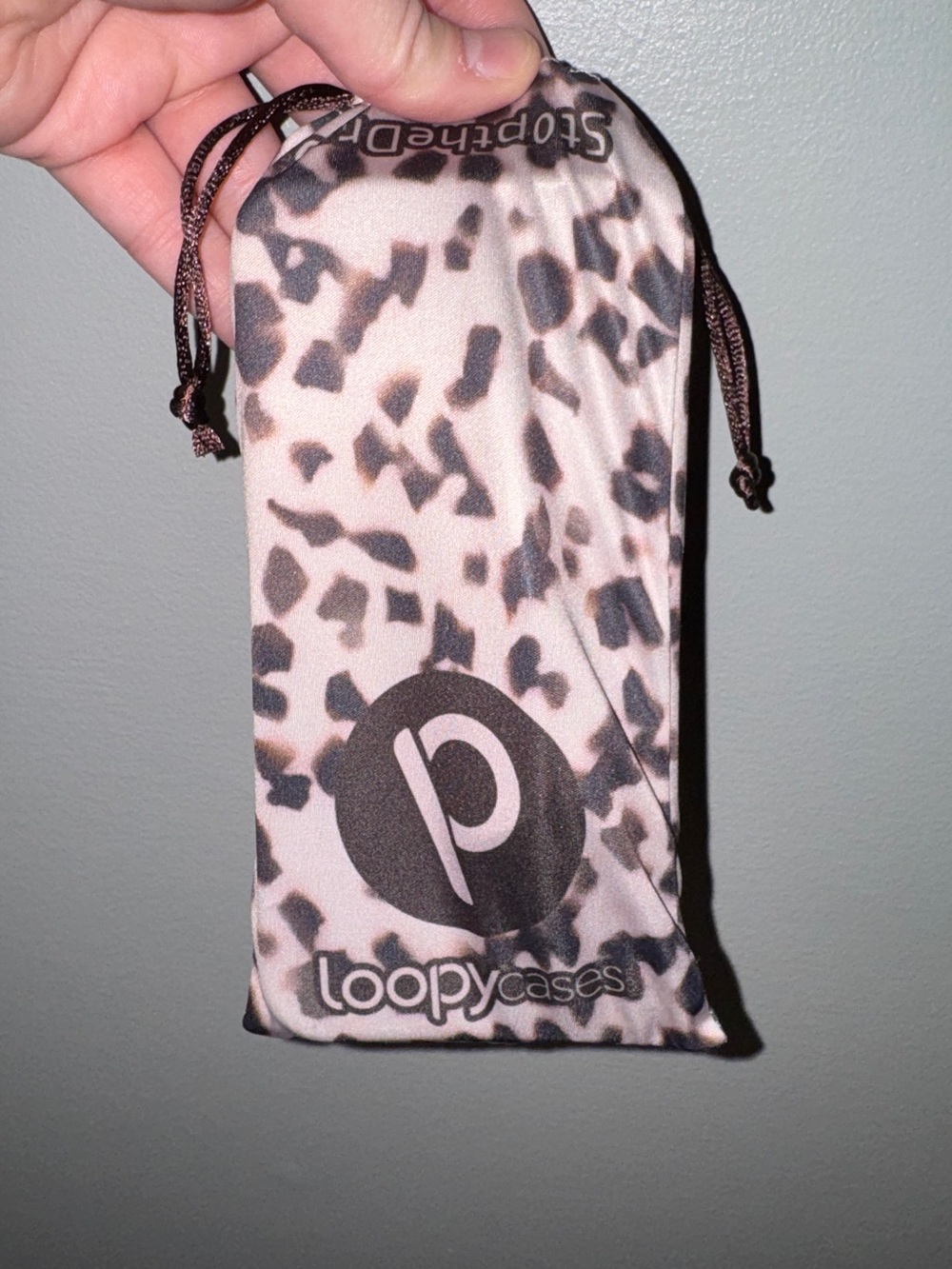 Loopy Case Leopard Print Drawstring Pouch - Brown, Cream iPhone 15 pro max